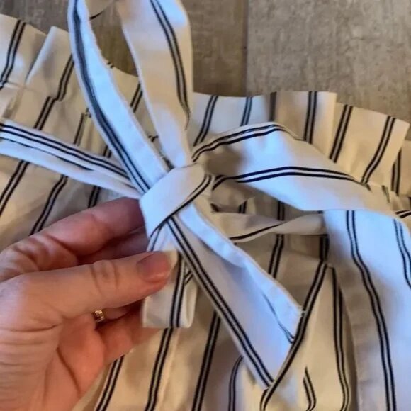 ZARA Black/White Striped Shorts - Size XS - Picture 4 of 5